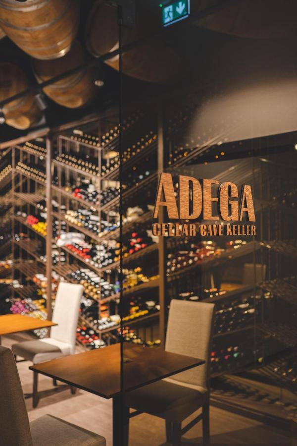 Mw Douro Wine & Spa Санта-Марта-ди-Пенагиан Экстерьер фото Adelaga Wine Shop