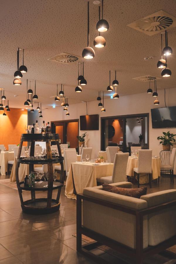 Mw Douro Wine & Spa Санта-Марта-ди-Пенагиан Экстерьер фото Restaurant