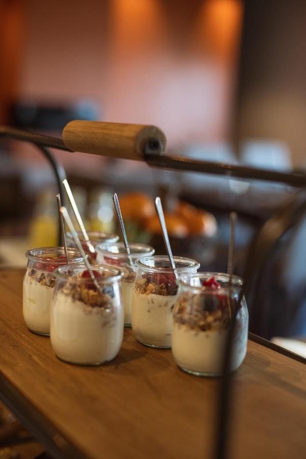 Mw Douro Wine & Spa Санта-Марта-ди-Пенагиан Экстерьер фото Yoghurt with granola
