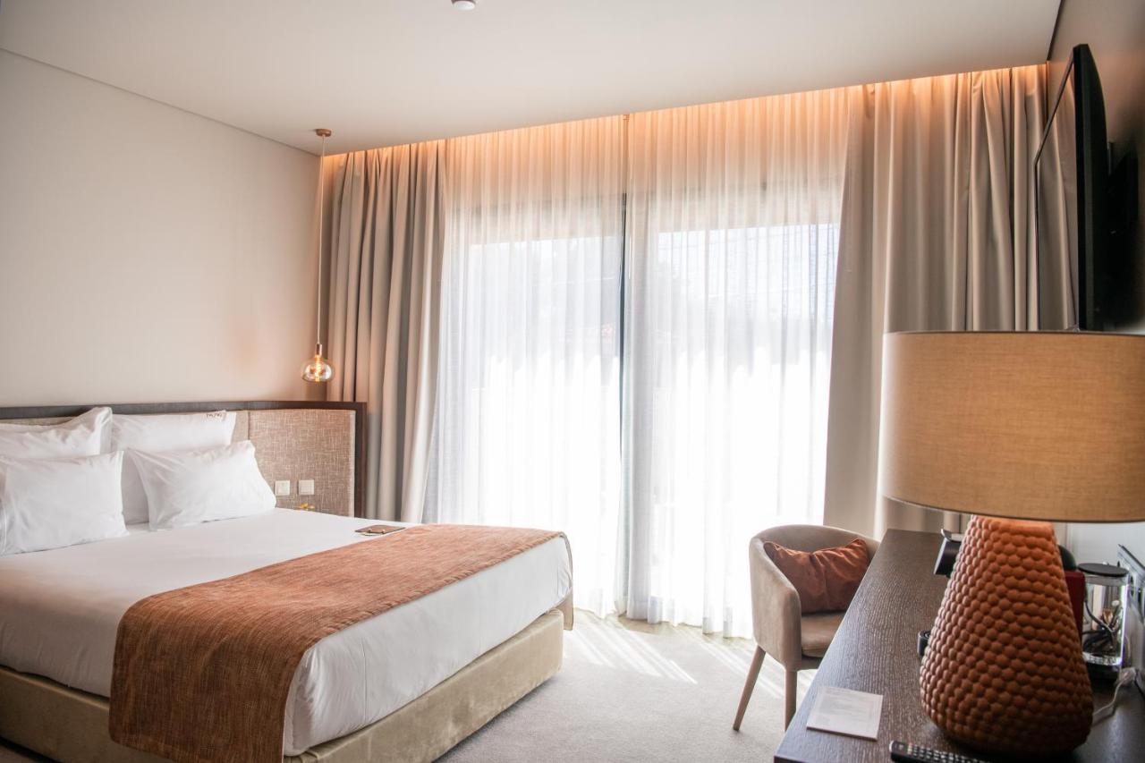 Mw Douro Wine & Spa Санта-Марта-ди-Пенагиан Экстерьер фото A room at the hotel