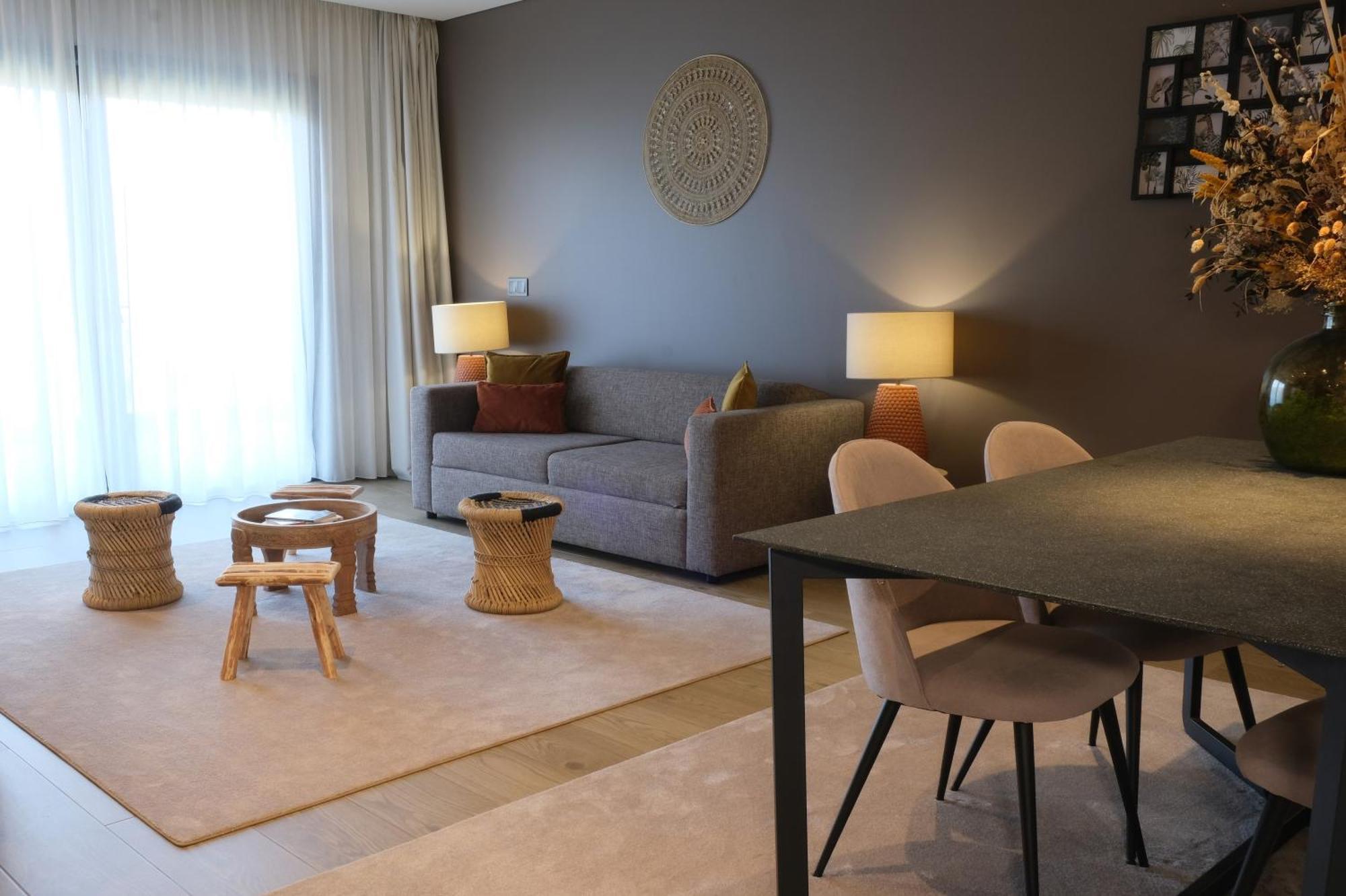 Mw Douro Wine & Spa Санта-Марта-ди-Пенагиан Экстерьер фото A living room in a modern apartment