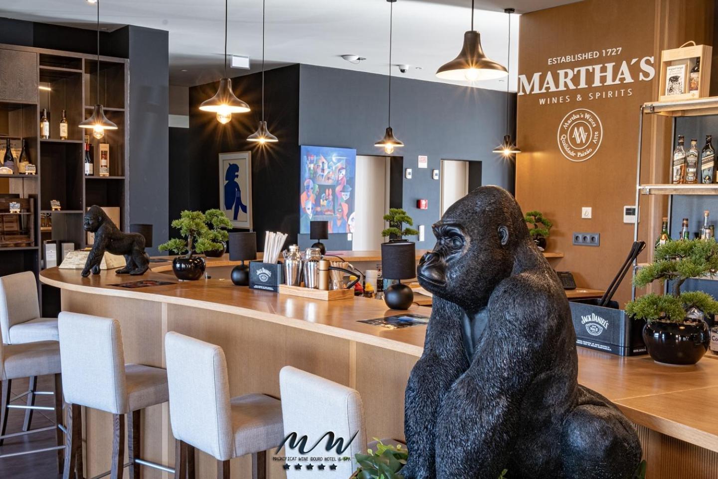 Mw Douro Wine & Spa Санта-Марта-ди-Пенагиан Экстерьер фото Martha's Wine Bar